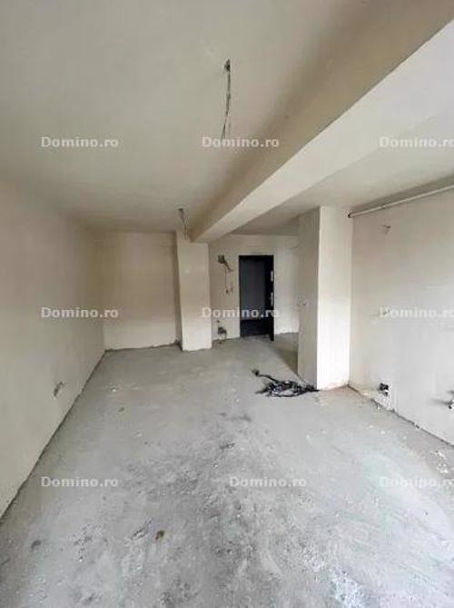 Vanzare Apartament 2 Camere, Etaj Intermediar, SemiFinisat, Bloc Nou    
