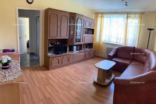 Vanzare Apartament 2 Camere, Finisat Clasic, Mobilat, Utilat