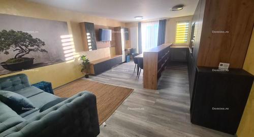 Vanzare Apartament 2 Camere, Mobilat, Intermediar, Parcare