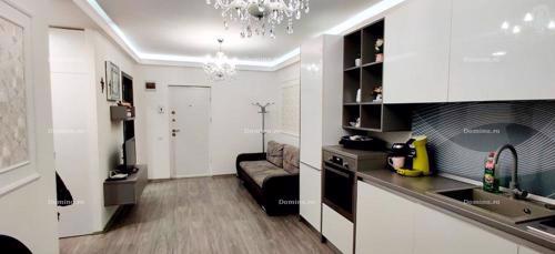 Vanzare Apartament 3 Camere, Mobilat, Utilat, Etaj Intermediar